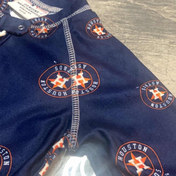 MLB - GENUINE MERCHANDISE - Houston Astros - Pajamas - Baseball - 2T - Picture 12 of 16